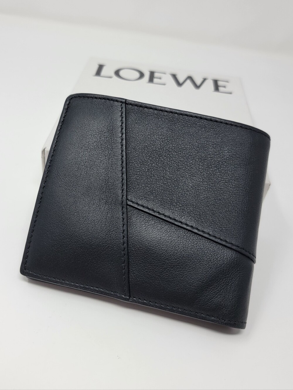 LOEWE Puzzle Mens Bifold Wallet - Picture 3 of 10